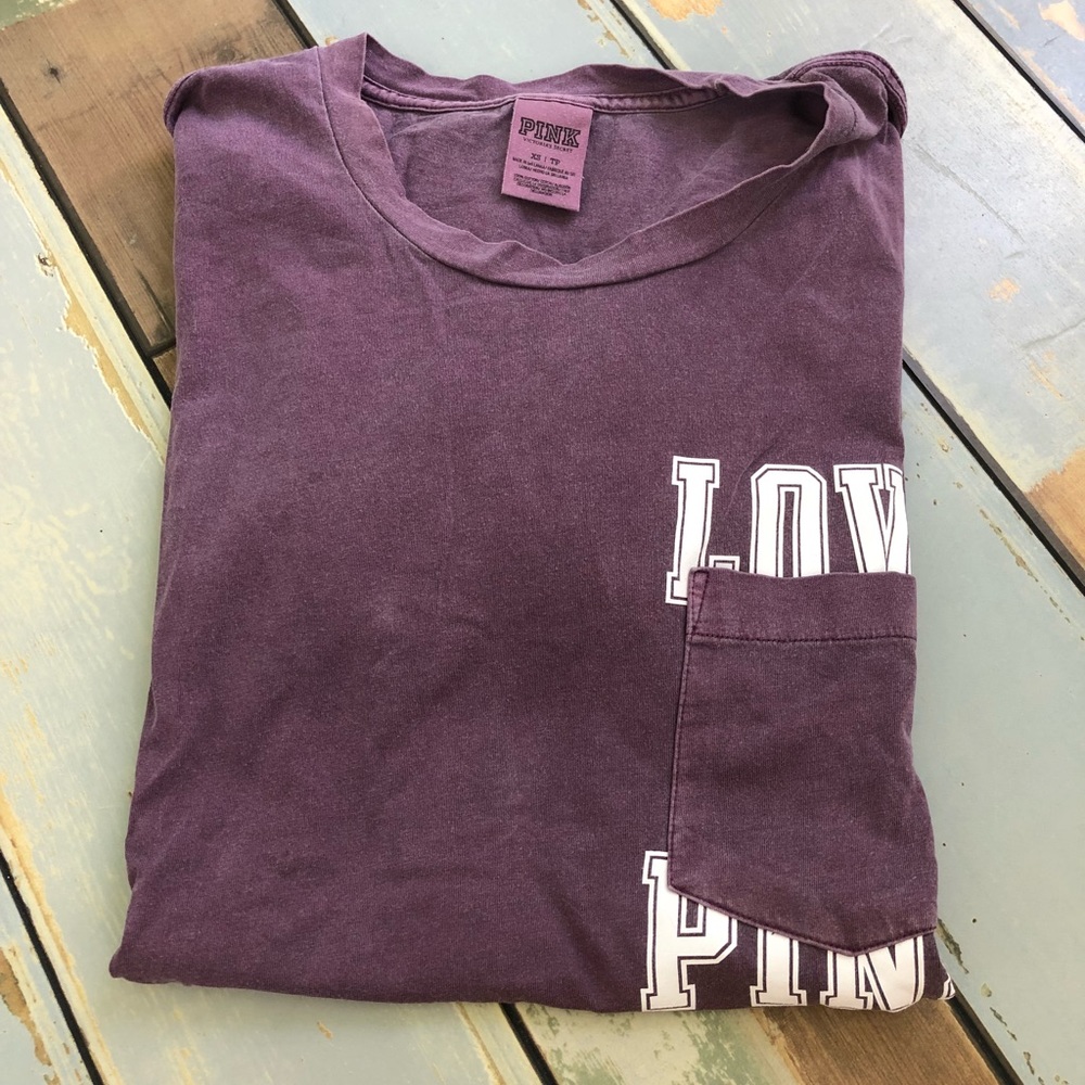 Pink VS t shirt
